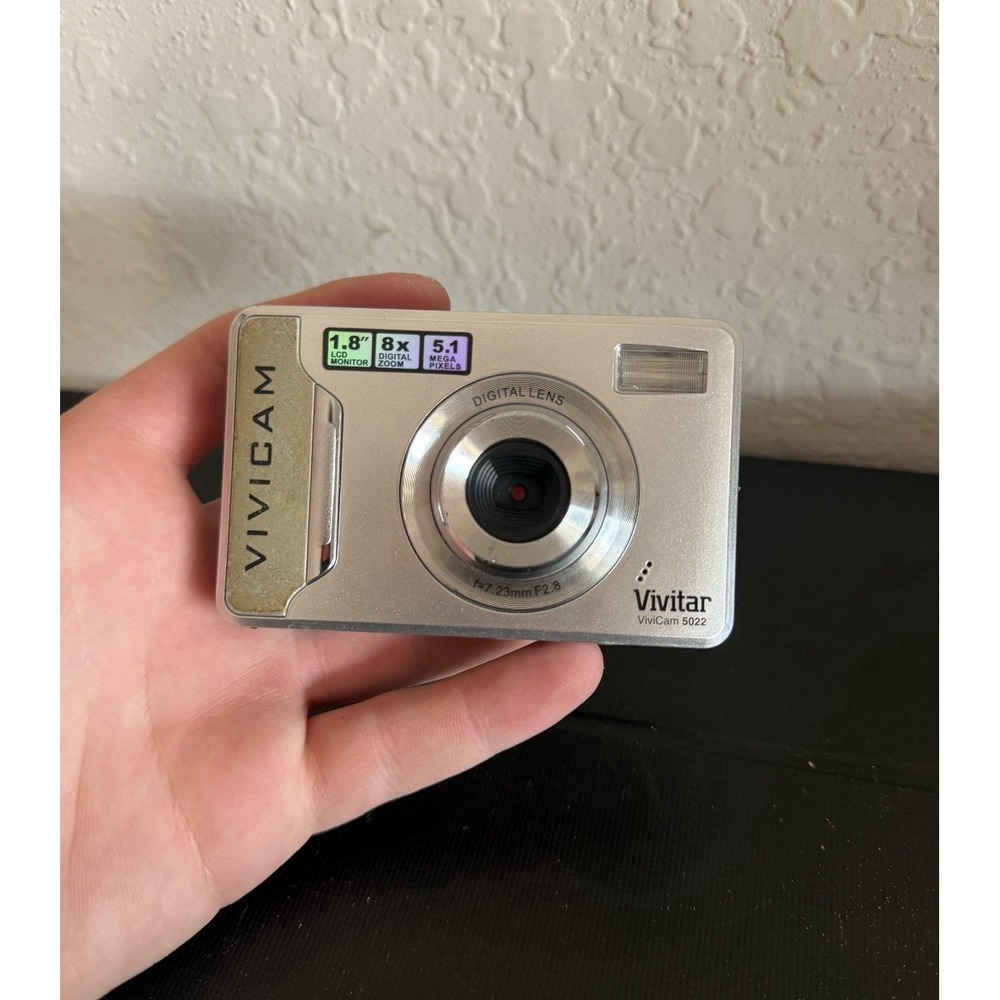 Vintage Y2K Retro Vivitar Vivicam 5022 5.1 MP Digital Camera - Silver